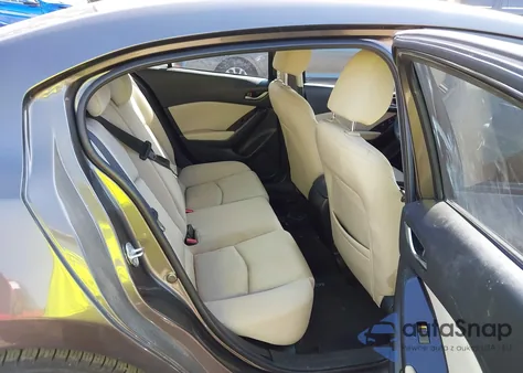 2018 Mazda Mazda3 Sport из США, поврежденный, VIN 3MZBN1U75JM171281